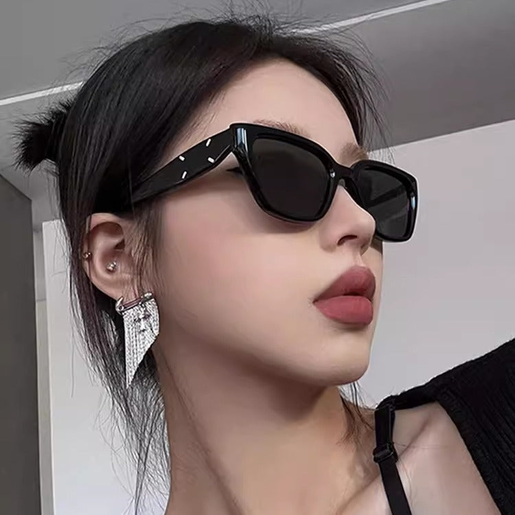Lunettes de soleil œil de chat carré rétro – UV | Femme
