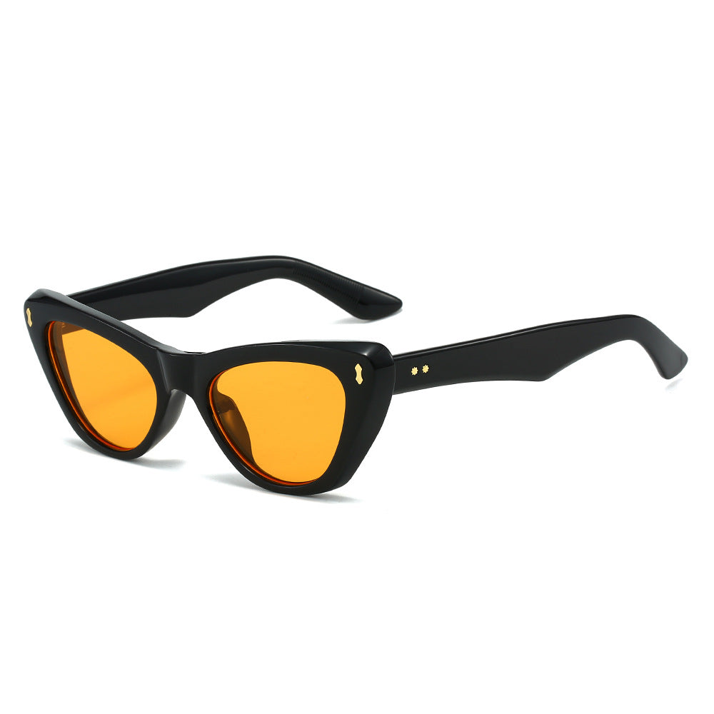 Lunettes de soleil œil de chat épurées – Tendance | Femme | LamyHome
