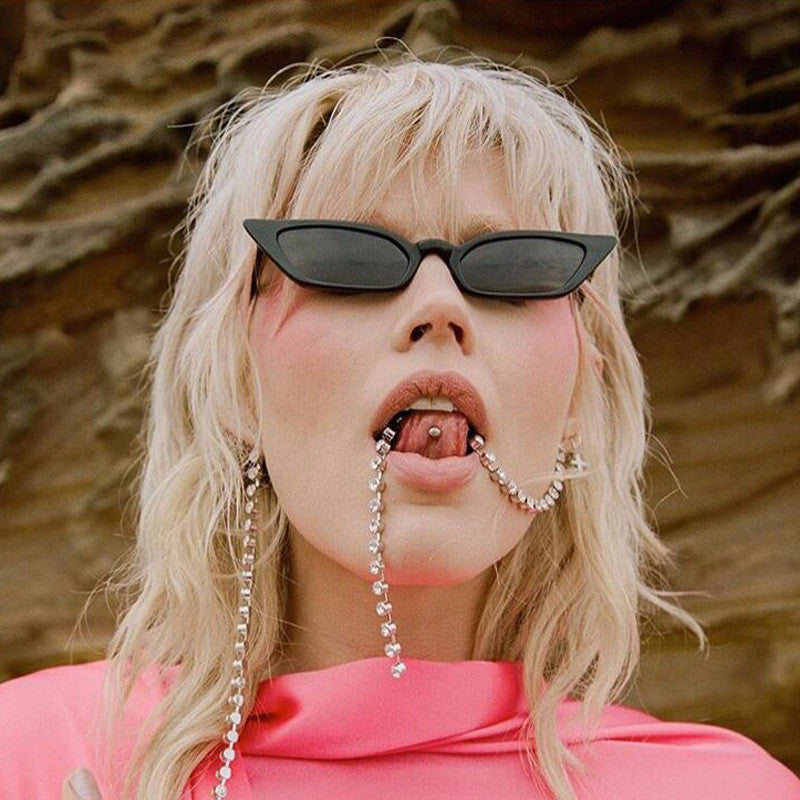 Lunettes de soleil petit cadre œil de chat vintage – Rouge | Femme