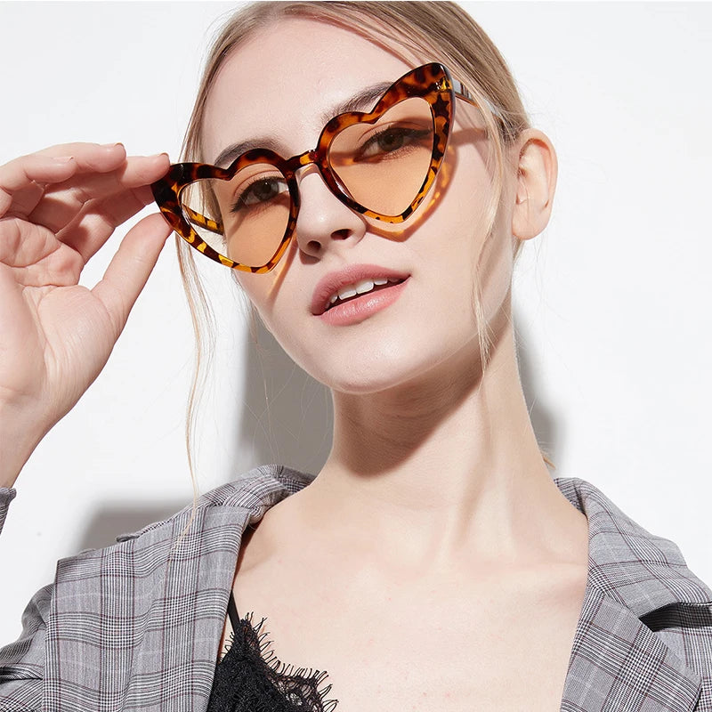 Lunettes de soleil cœur – Soirée & Amour | Femme | LamyHome